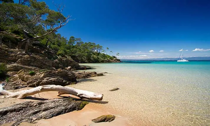 Sortie bateau vers Porquerolles au départ de Bandol